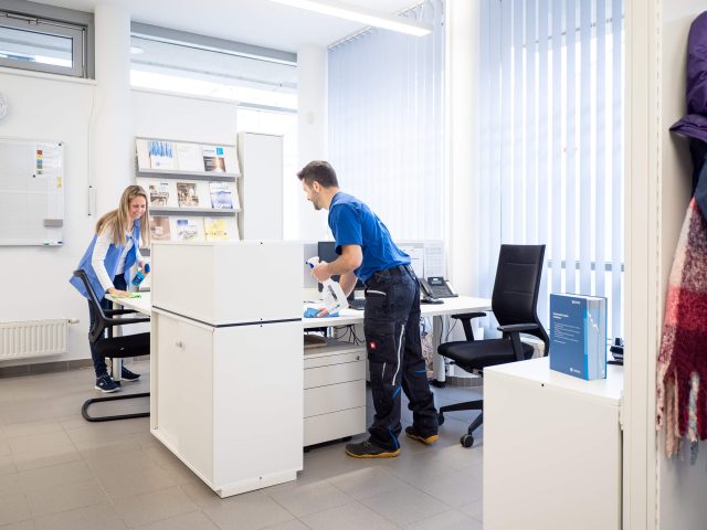 Büroreinigung: Wie oft, welche Leistungen – und was kostet sie wirklich?